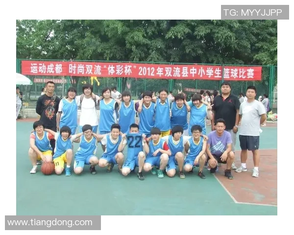 成都篮球队状态引发热议球迷对球队表现褒贬不一 成都篮球队状态引发热议球迷对球队表现褒贬不一