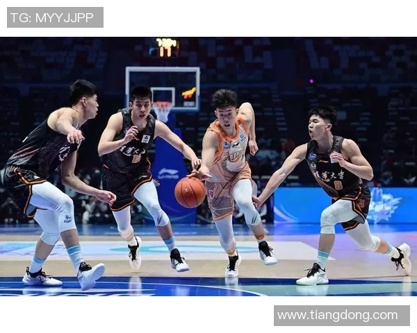 广州篮球队的崛起之路：钻石联赛特别报道揭示成长背后的故事