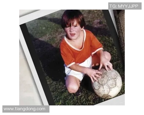 富家儿子如何在足球场上逆袭成明星球员的励志故事与成长历程